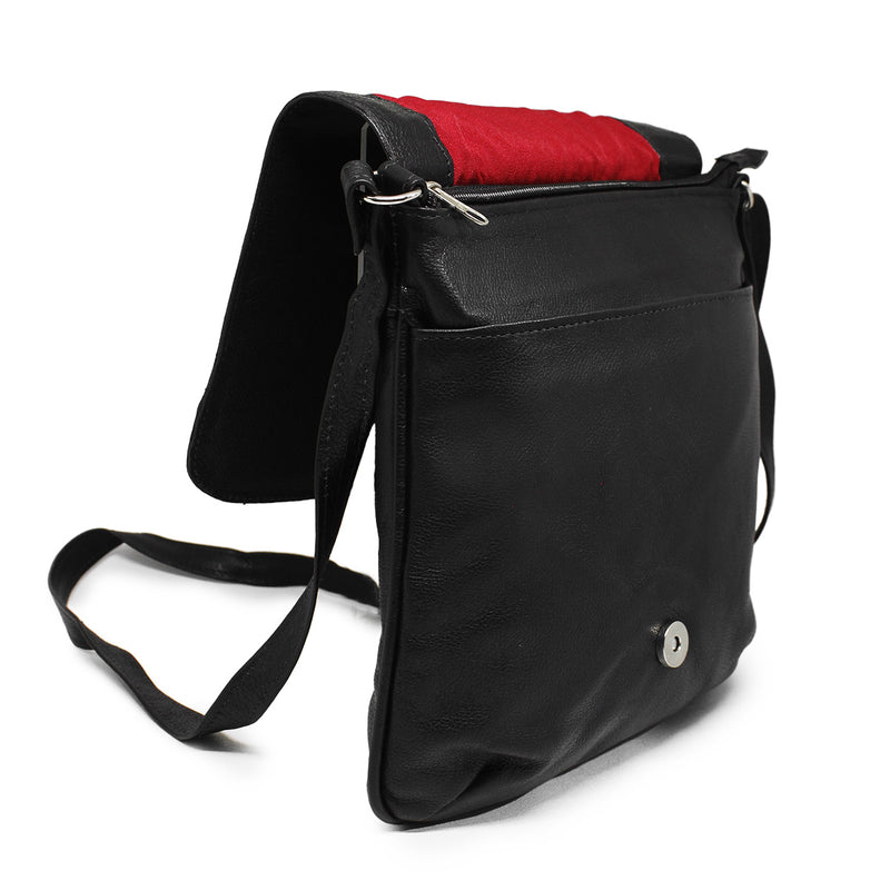 Bolsa feminina de couro preta Luiza