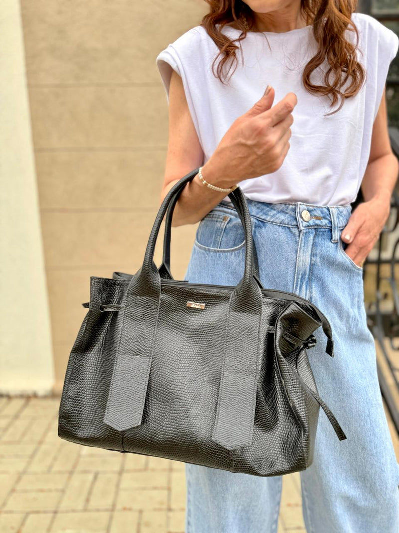 Bolsa feminina shopping de couro preta Aurora
