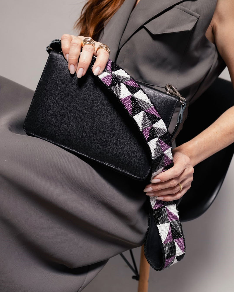 Bolsa feminina média de couro preto Nicole