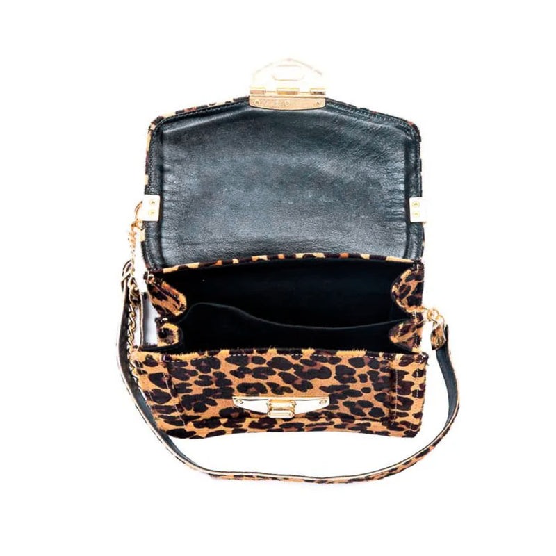 Bolsa feminina pequena de couro animal print onça Adriana